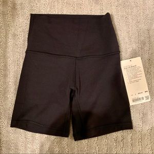 Lululemon black align shorts 6” size 2